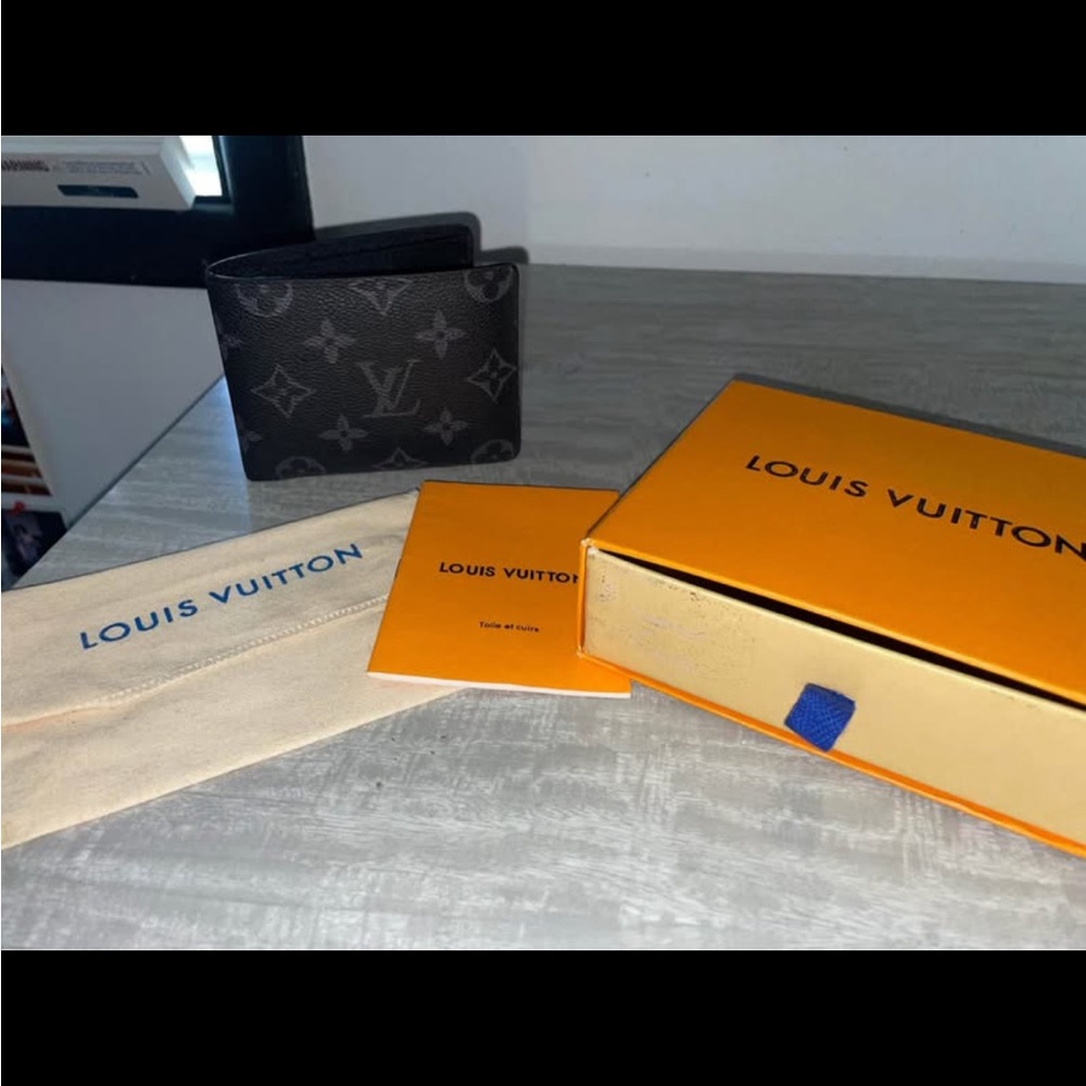 Louis Vuitton Black Leather Bifold Wallet